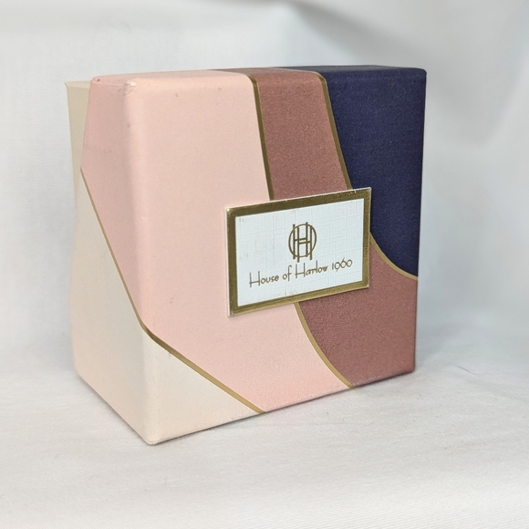 🎉🆕 House of Harlow 1960 Gold Ridged Earrings - Picture 5 of 5